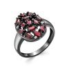 Кольцо классическое из серебра 925 с гранатом, фианит