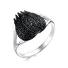 Кольцо классическое из серебра 925 со шпинелью